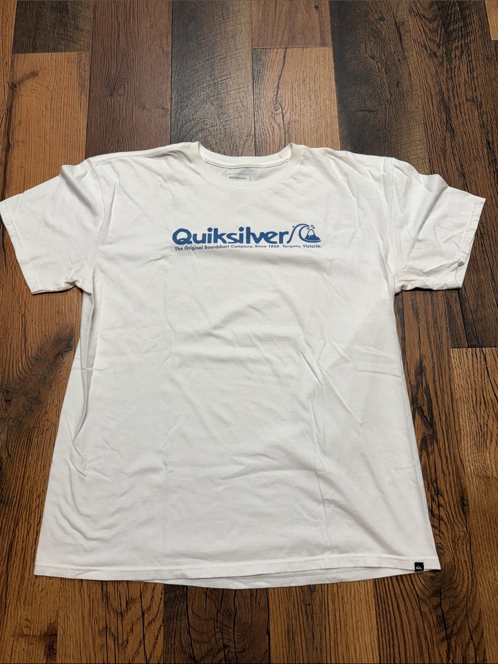 Quiksilver White Short Sleeve Tee with Blue Logo Mens XL